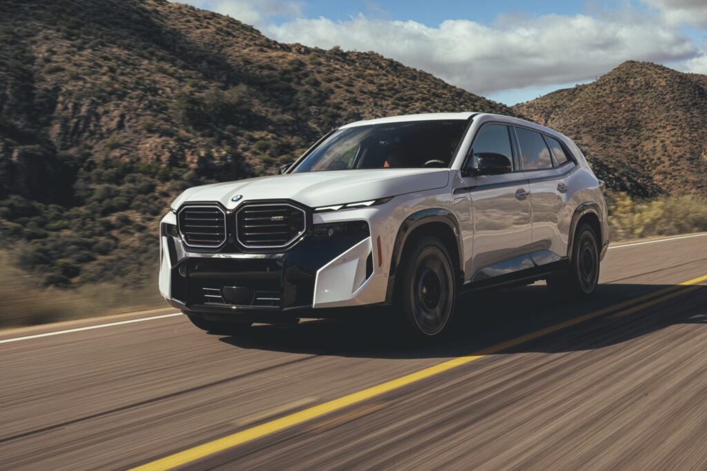 بي إم دبليو XM الأساسية