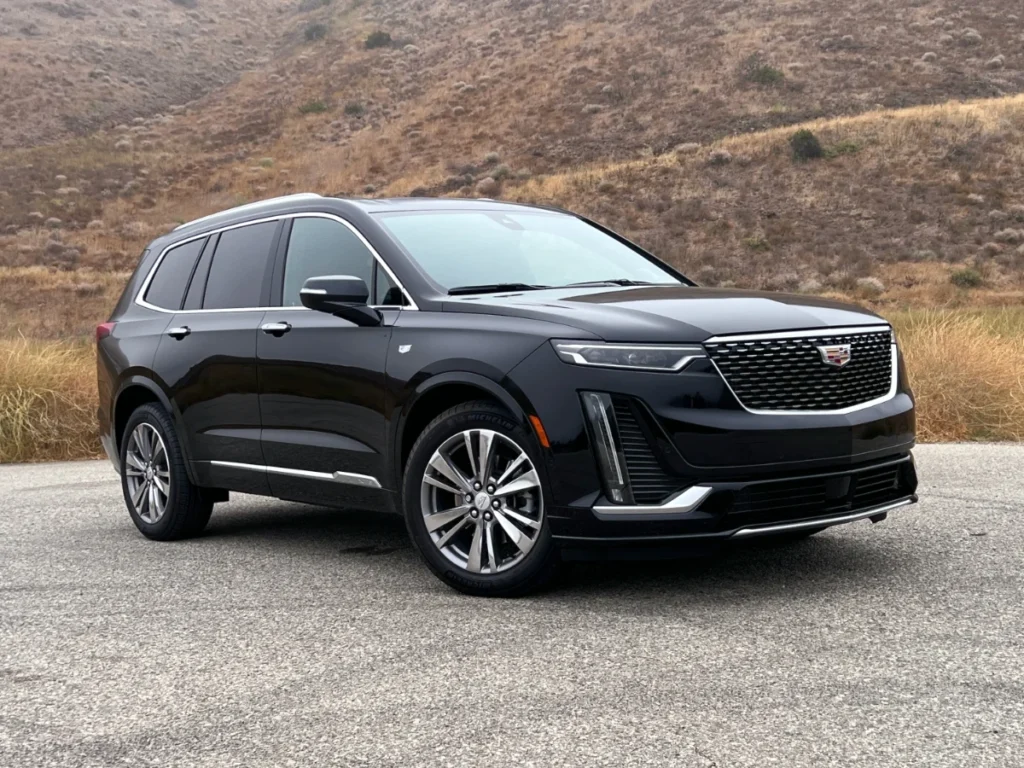 كاديلاك XT6