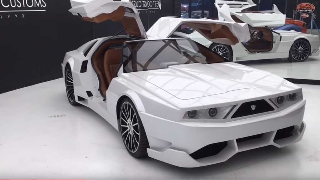 سيارة MC12 DeLorean