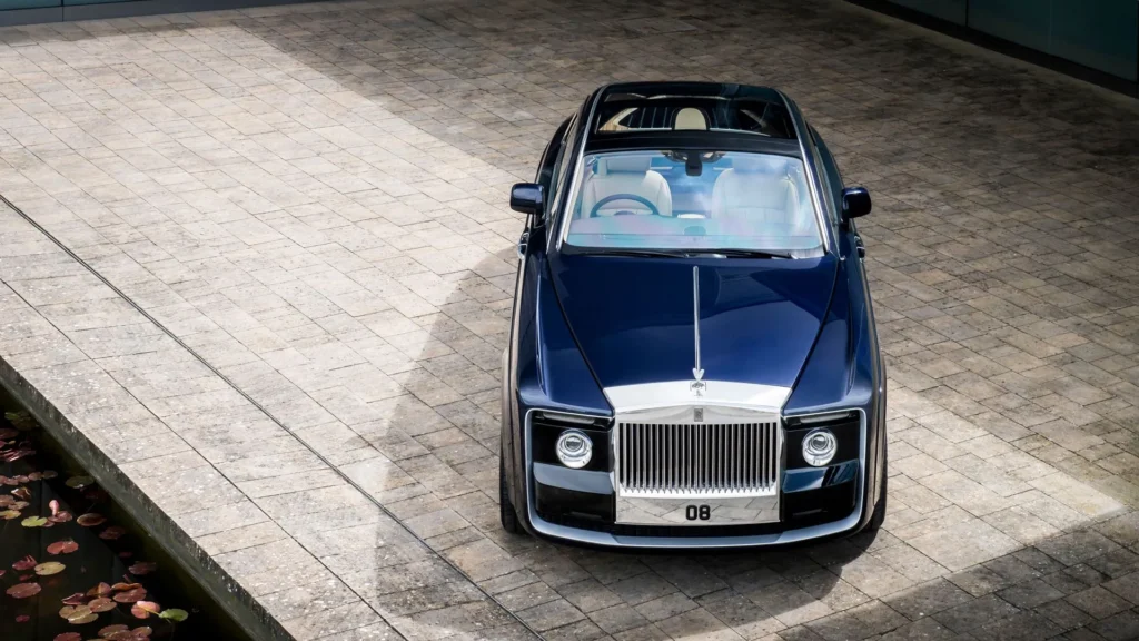 Rolls 06 GQ 25May17 b