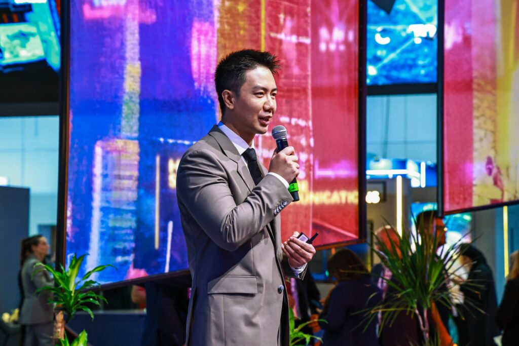 Debo Zhang HONOR GCC GM 1